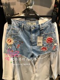 AC香港時尚代購 TOPSHOP MOM系列個性花朵刺繡高腰休閒牛仔短褲