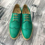 英伦时尚布洛克雕花尖头绿色男士皮鞋平底软皮舒适脚感潮鞋子