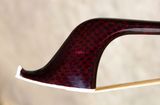 红格子 大提琴弓 进口原料 碳纤维琴弓 蒙古马尾 乌木配件