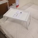 双皇冠【莱维北京宜家专业代购】IKEA 克丽普克 床上餐桌