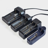 包邮智能强光手电筒充电器4.2伏3.7V18650 26650锂电池线单双槽