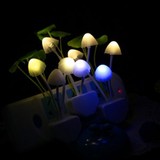 创意梦幻蘑菇小夜灯  插电光控家居变色led小夜灯灯 45g