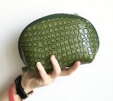 Lucy外贸 优雅橄榄绿亮漆皮龟纹半圆贝壳化妆包手拿包