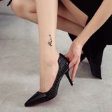 韩国代购2016欧美漆皮女鞋性感尖头黑色白色浅口高跟细跟ol单鞋女