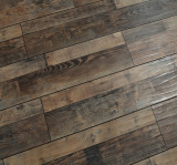 厂家直销特价服装店12mm个性浮雕强化复合木地板仿古做旧复古地板