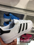 英国代购阿迪达斯Adidas三叶草Superstar白色黑蛇纹贝壳头板鞋