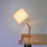 卧室台灯咖啡厅装饰机器人可调节台灯儿童房实木质书桌创意台灯