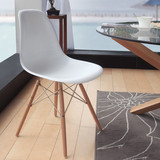 设计师椅休闲洽谈椅餐椅简约时尚实木塑料椅创意伊姆斯椅子