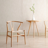 北欧餐椅 实木扶手白蜡木简约宜家创意吃饭餐座椅 设计师椅子