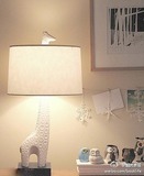 北欧现代简约长颈鹿台灯 创意时尚个性装饰儿童书房卧室床头柜灯