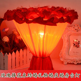 现代浪漫温馨卧室台灯创意玫瑰捧花束结婚礼物婚庆婚房用品大红色