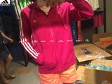 专柜正品 阿迪达斯/adidas 女子秋季经典三条纹枚红色外套 m66284