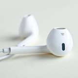手机电脑MP3线控重低音耳机带麦入耳式安卓苹果通用运动有线耳塞
