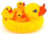 鸭子一家 宝宝洗澡玩具 戏水鸭 浮水小鸭子 婴儿游泳玩具发声音