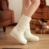 女士秋冬季新款羽绒布平底中筒棉靴雪地靴女靴子韩版白色 短靴子