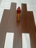 二手木地板  强化复合地板  宏耐品牌 EO级地板  1.2厚  9.9成新