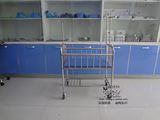 特价直销不锈钢婴儿车/婴儿床带轮子（蚊帐架，输液架，皮垫）