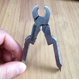 瑞士科技 8合1 小钳子 钥匙扣工具 多功能工具 迷你组合工具
