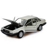 威利 1:24 大众 桑塔纳 合金汽车模型收藏 玩具跑车白黑两色可选