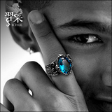 羿采霸气蓝宝石戒指 男士复古韩版个性潮男单身钛钢指环原创饰品