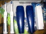 博朗欧乐比/b OralbD20 4000/D29 D32/5000 D34/7000电动震动牙刷