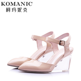 柯玛妮克/Komanic 新款优雅牛漆皮女鞋子 扣带透明高跟凉鞋K48223