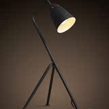 kc灯具 北欧现代简约书桌黑色台灯罩铁艺复古创意办公室书房灯