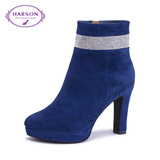 哈森 冬季款圆头粗跟高跟防水台羊皮绒水钻带短靴女靴HA49172