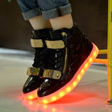 新款七彩LED发光鞋女学生USB充电情侣高帮防水走跑马灯男发光板鞋