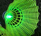 发光羽毛球 夜光尼龙球 晚上耐打闪光球 带灯羽毛球3只装绿色