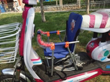 椅小孩儿童电动电瓶车安全坐椅婴儿踏板摩托车折叠前置安全座