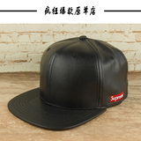 新款秋冬男士皮帽 supreme简单款黑色平沿帽子 保暖嘻哈跳舞潮帽