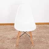 热卖伊姆斯椅子休闲洽谈办公椅简约时尚塑料餐椅设计师创意实木靠