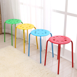 新款彩色塑料凳子八孔塑面圆凳矮凳餐凳加固钢管高腿小凳子
