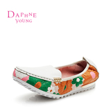 Daphne/达芙妮2015新款女鞋 低跟甜美真皮花朵拼色单鞋1515101002