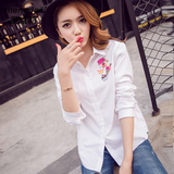 2016春装新款韩版卡通刺绣翻领纯棉白色女衬衫长袖宽松中长款衬衣