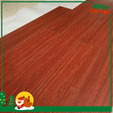 二手木地板/旧地板12mm厚强化复合9.9成新砂粒红耐磨面特价处理