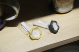 日本制 作家手作 Zakka 少见的带柄花朵 粗陶筷架