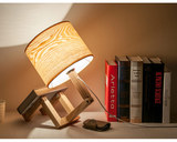 个性创意实木书桌台灯现代艺术简约宜家木头机器人时尚床头台灯