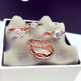 钛钢戒指镀18K玫瑰彩金花朵食指戒锆石婚戒情侣对戒指环 生日礼物