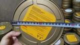 35毫米电影拷贝胶片大小片盒，影视道具，主题装饰，元素