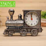 包邮 复古蒸汽火车头模型小闹钟创意摆件 高档塑料儿童卧室时钟表