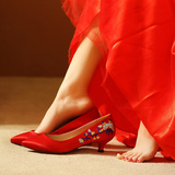 民族风刺绣伴娘鞋中国风红色婚鞋新娘鞋结婚绣花鞋女婚礼尖头单鞋