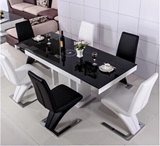米丽格餐桌椅组合 伸缩餐台带电磁炉 1.1米白色烤漆饭桌带储物柜