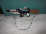 80年代怀旧玩具老铁皮玩具电动冲锋枪可收藏使用橱窗摆设装饰道具
