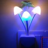 光控蘑菇节能七彩LED感应灯宝宝床头灯插座插电小夜灯婴儿喂奶灯