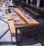 loft复古碳化实木防腐木咖啡厅酒吧餐馆广场烧烤吧户外休闲餐桌椅