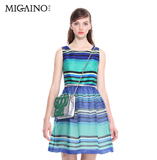曼娅奴 Migaino 专柜正品 2015夏款 MF2DE099 绿色/红黑条 连衣裙