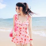 夏季新款裙式连体泳装女钢托聚拢修身显瘦粉色冰淇淋保守平角泳衣