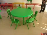儿童绿色黄色紫色蓝色红色拼搭桌椅幼儿园专用塑料宝贝圆桌